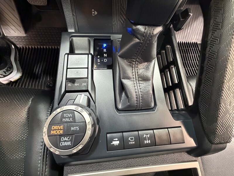 2026 Toyota Tacoma TRD Off-Road Premium 4X4 /Long Bed / 4,000 MILES /LONG BED ( 6FT) / Heated & Cooled Seats - Photo 18 - Gladstone, OR 97027