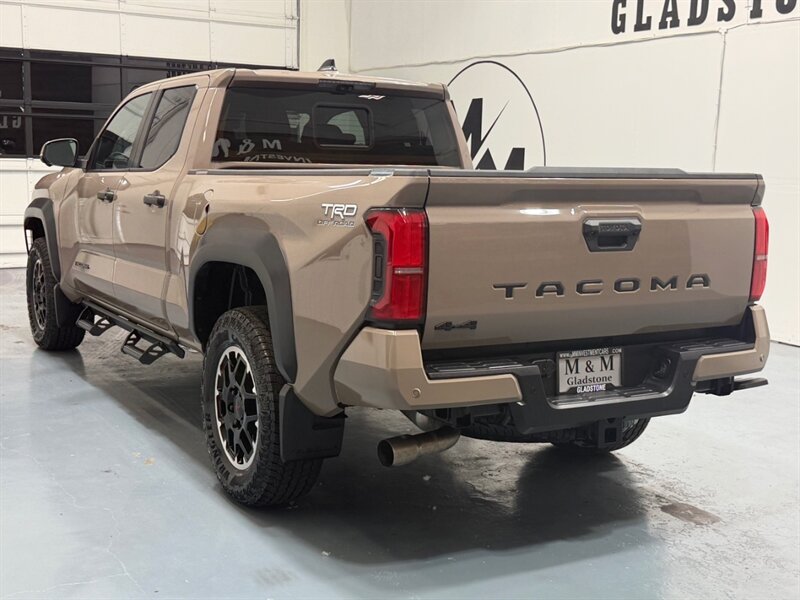 2026 Toyota Tacoma TRD Off-Road Premium 4X4 /Long Bed / 4,000 MILES /LONG BED ( 6FT) / Heated & Cooled Seats - Photo 8 - Gladstone, OR 97027