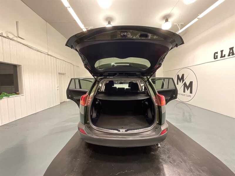 2013 Toyota RAV4 XLE Sport Utility AWD / Sunroof / Backup Camera  / LOCAL SUV - Photo 29 - Gladstone, OR 97027