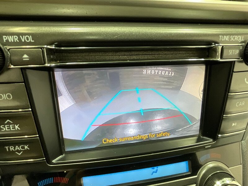 2013 Toyota RAV4 XLE Sport Utility AWD / Sunroof / Backup Camera  / LOCAL SUV - Photo 18 - Gladstone, OR 97027