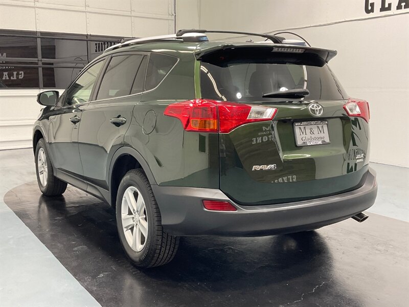 2013 Toyota RAV4 XLE Sport Utility AWD / Sunroof / Backup Camera  / LOCAL SUV - Photo 9 - Gladstone, OR 97027