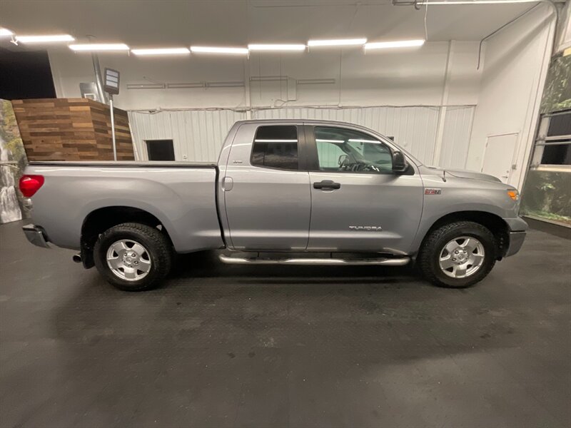 2007 Toyota Tundra SR5 Double Cab 4X4/ 5.7L V8 / Excellent cond   - Photo 4 - Gladstone, OR 97027