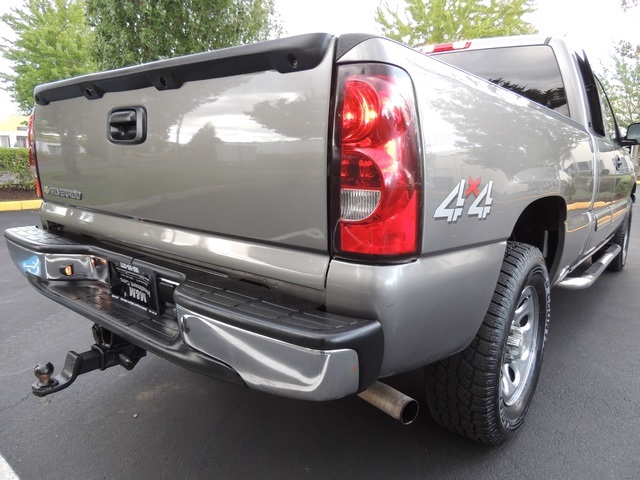 2006 Chevrolet Silverado 1500 LS / 4X4 / Extended Cab 4-Door / 5.3 Liter   - Photo 12 - Portland, OR 97217