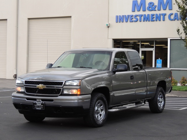 2006 Chevrolet Silverado 1500 LS / 4X4 / Extended Cab 4-Door / 5.3 Liter   - Photo 38 - Portland, OR 97217