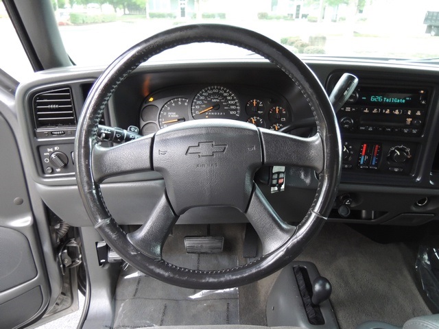 2006 Chevrolet Silverado 1500 LS / 4X4 / Extended Cab 4-Door / 5.3 Liter   - Photo 19 - Portland, OR 97217