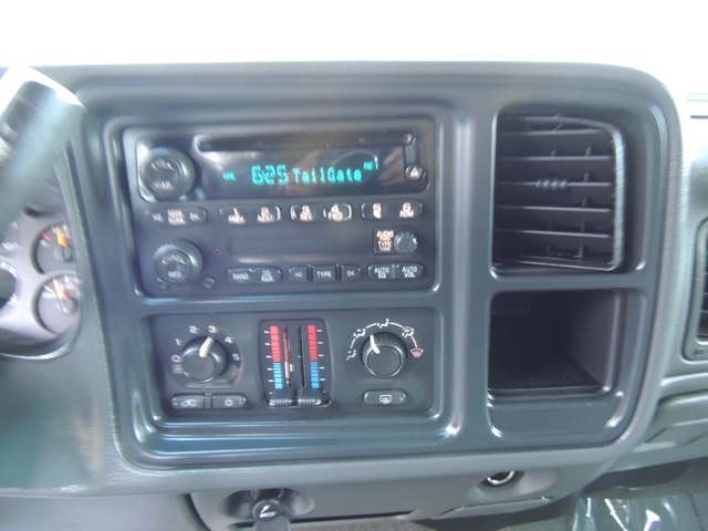 2006 Chevrolet Silverado 1500 LS / 4X4 / Extended Cab 4-Door / 5.3 Liter   - Photo 21 - Portland, OR 97217