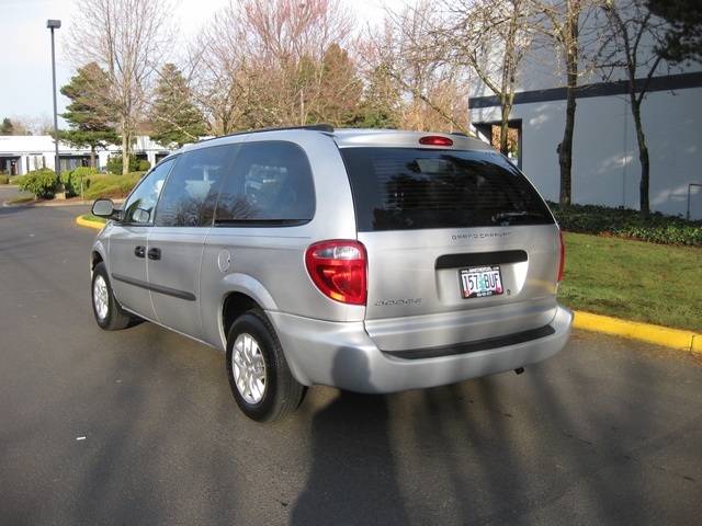 2004 Dodge Grand Caravan SE / leather / 8 passenger   - Photo 3 - Portland, OR 97217