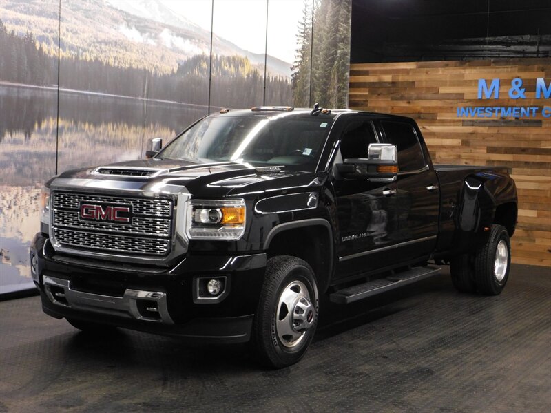 2019 GMC Sierra 3500 Denali 4X4 / 6.6L DU