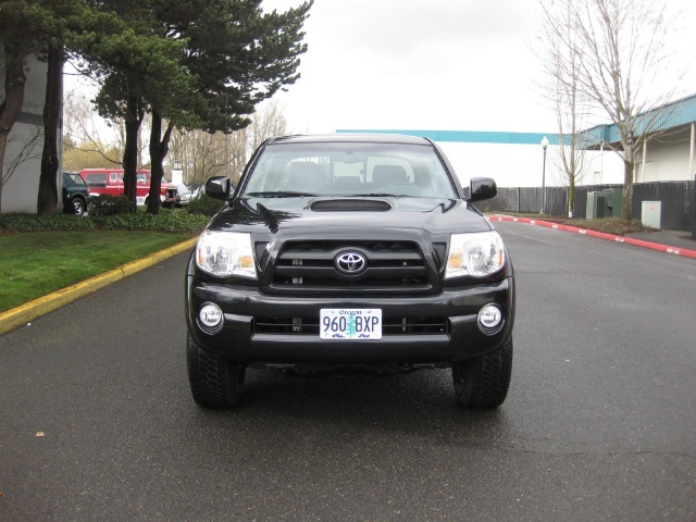 2005 Toyota Tacoma V6   - Photo 2 - Portland, OR 97217