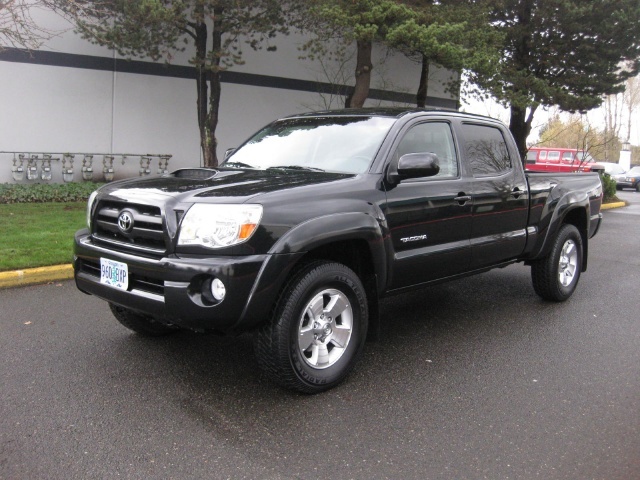 2005 Toyota Tacoma V6   - Photo 1 - Portland, OR 97217