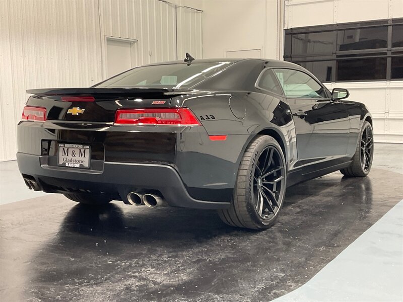 2015 Chevrolet Camaro SS Coupe 2Dr / 6.2L V8 / 6-SPEED / 53K MILES  / LOCAL CAR / Excel Cond - Photo 8 - Gladstone, OR 97027