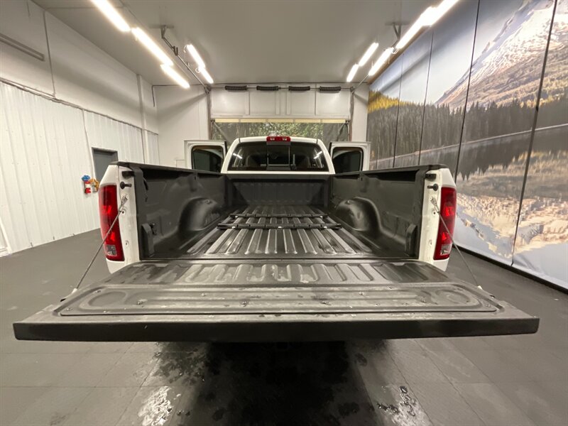 2003 Dodge Ram 3500 SLT 4X4 / 5.9L CUMMINS DIESEL / LIFTED / 100K MILE  Backup Camera / REAR AIRBAGS / LIFTED w/ 33 " MUD TIRES / LOCAL TRUCK / RUST FREE - Photo 22 - Gladstone, OR 97027