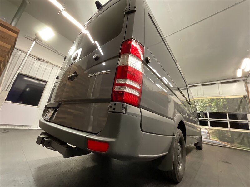 2015 Mercedes-Benz Sprinter 2500 Crew Cargo Van   - Photo 11 - Gladstone, OR 97027