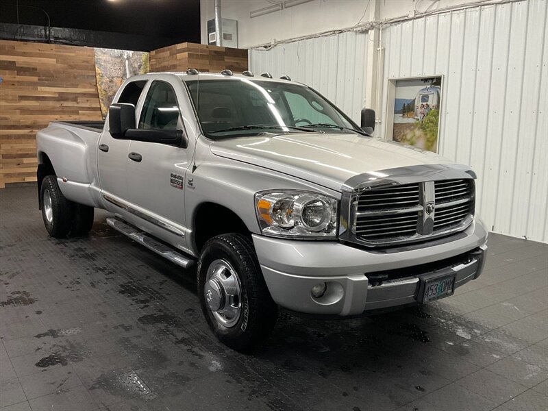 2007 Dodge Ram 3500 Laramie Quad Cab 4X4 / 6.7L DIESEL / DUALLY /LOCAL  Leather & Heated seats / Sunroof / LOCAL TRUCK / RUST FREE / CLEAN !! - Photo 2 - Gladstone, OR 97027