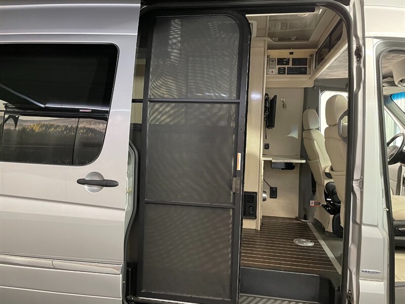 2015 Mercedes-Benz Sprinter 3500 Airstream Interstate Extended Grand Touring   - Photo 10 - Gladstone, OR 97027