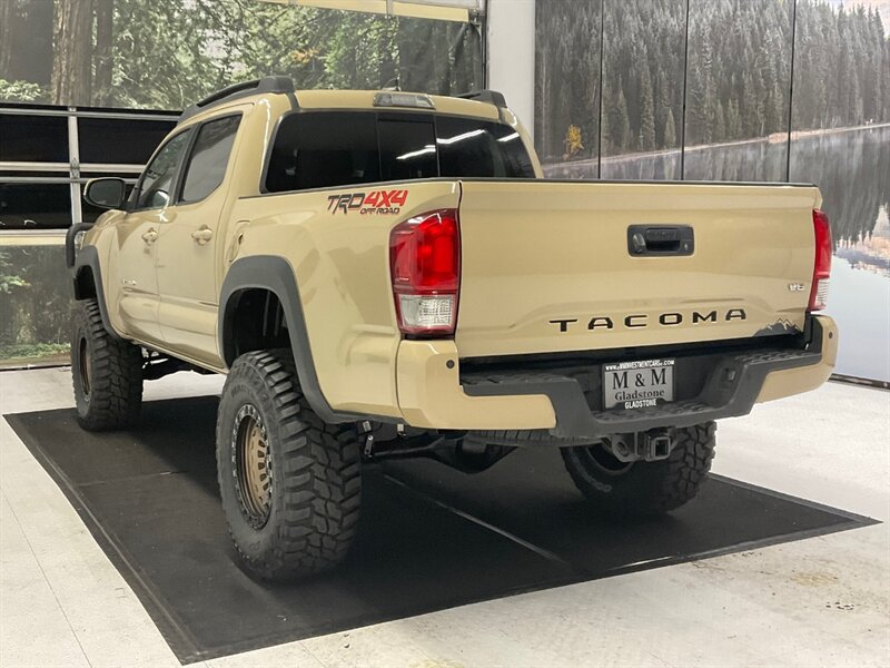 2017 Toyota Tacoma 4x4 TRD Off-Road / Technology Pkg / LIFTED LIFTED  /ARB BUMPER / Sunroof / Navigation & Backup Camera / CRAWL CONTROL / Sunroof / NEW LIFT KIT w/ NEW 35 " MUD TIRES & NEW FUEL WHEELS / SHARP & CLEAN !! - Photo 7 - Gladstone, OR 97027