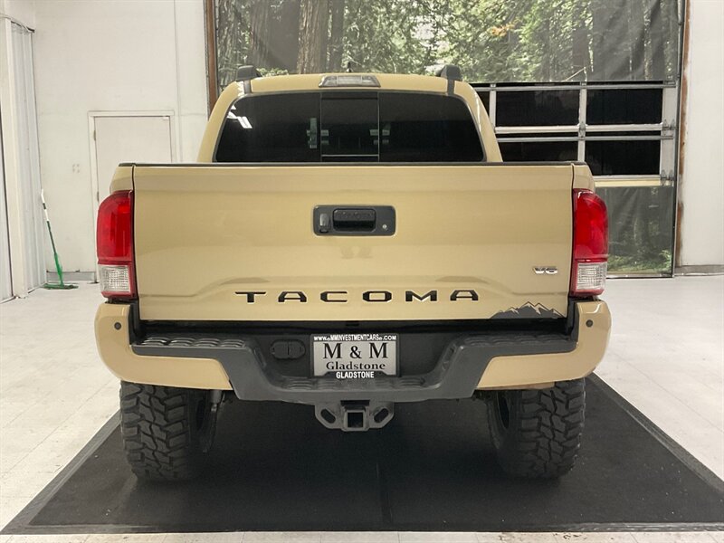 2017 Toyota Tacoma 4x4 TRD Off-Road / Technology Pkg / LIFTED LIFTED  /ARB BUMPER / Sunroof / Navigation & Backup Camera / CRAWL CONTROL / Sunroof / NEW LIFT KIT w/ NEW 35 " MUD TIRES & NEW FUEL WHEELS / SHARP & CLEAN !! - Photo 6 - Gladstone, OR 97027