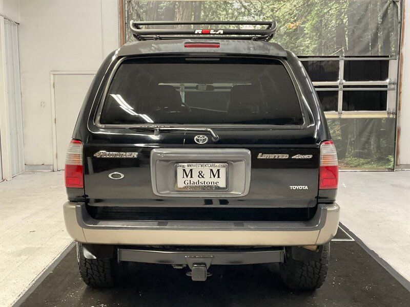 1999 Toyota 4Runner Limited 4X4 / 3.4L V6 / LIFTED / FRESH TIMING BELT  / 1-OWNER / REAR DIFF LOCKS - Photo 6 - Gladstone, OR 97027