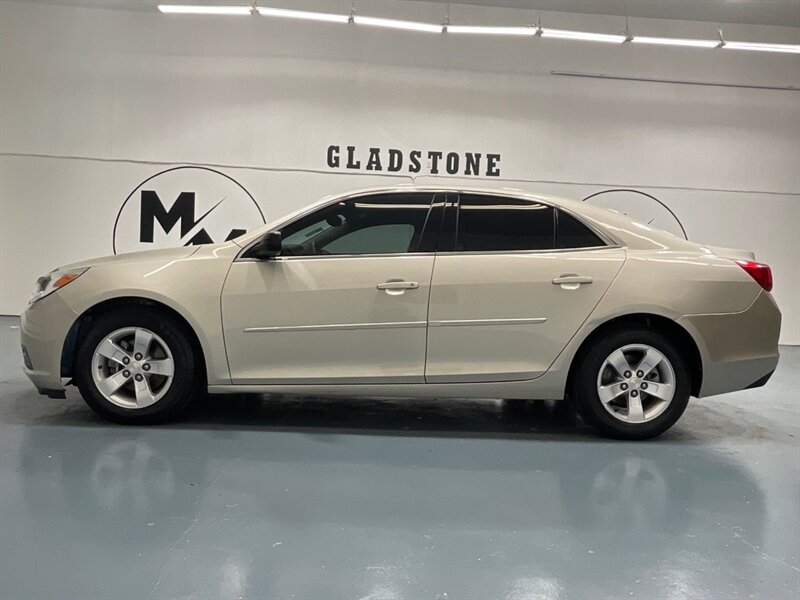2015 Chevrolet Malibu LS 4dr Sedan / 2.5L 4Cyl / Great service history   - Photo 3 - Gladstone, OR 97027