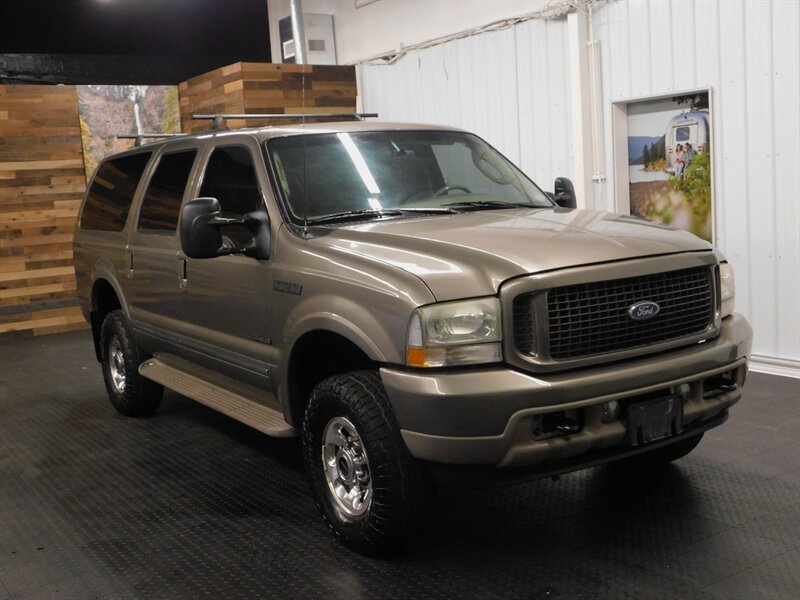 2003 Ford Excursion Limited Sport Utilit   - Photo 2 - Gladstone, OR 97027