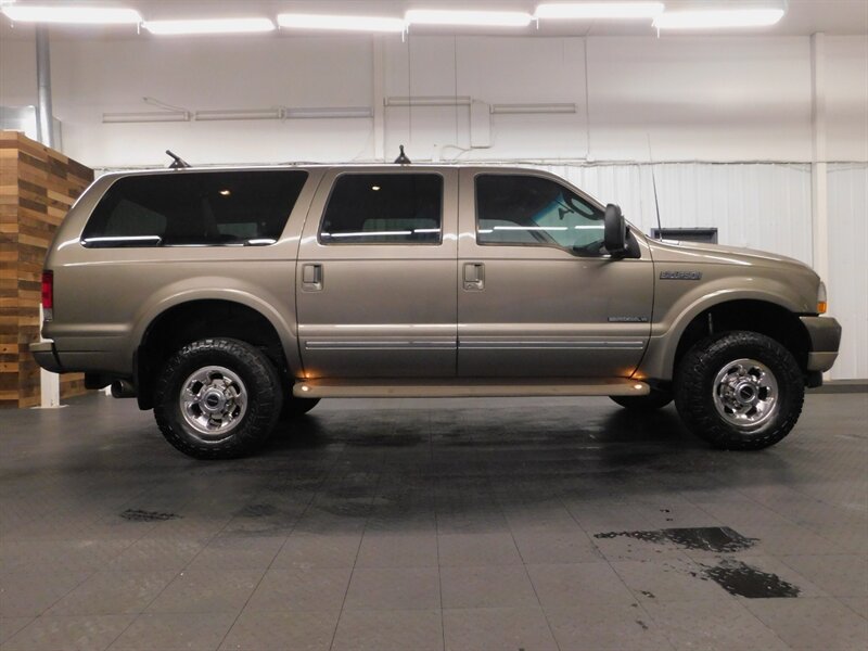 2003 Ford Excursion Limited Sport Utilit   - Photo 4 - Gladstone, OR 97027