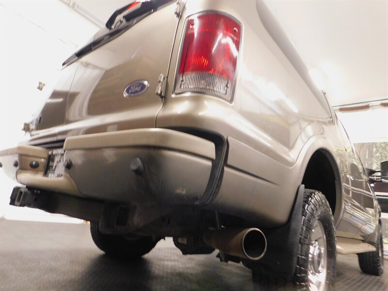 2003 Ford Excursion Limited Sport Utilit   - Photo 24 - Gladstone, OR 97027