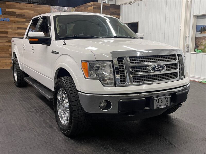 2012 Ford F-150 Lariat Crew Cab LONG BED 4X4 / 5.0L V8 / Leather   - Photo 2 - Gladstone, OR 97027