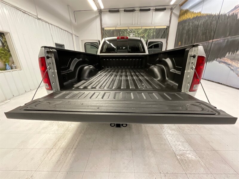 2005 Dodge Ram 2500 BIG HORN 4X4/ 5.9L DIESEL / 6-SPEED / 67,000 MILES  /Backup Camera / BIG HORN / 6-SPEED MANUAL /LONG BED / RUST FREE / MINT CONDITION !! - Photo 21 - Gladstone, OR 97027