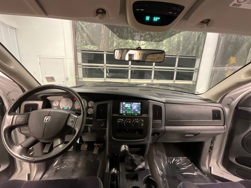 2005 Dodge Ram 2500 BIG HORN 4X4/ 5.9L DIESEL / 6-SPEED / 67,000 MILES  /Backup Camera / BIG HORN / 6-SPEED MANUAL /LONG BED / RUST FREE / MINT CONDITION !! - Photo 17 - Gladstone, OR 97027