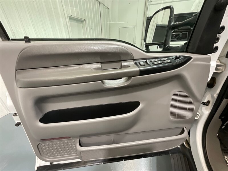 2000 Ford F-250 XLT Crew Cab 4X4 6-SPEED MANUAL / 7.3L DIESEL / ZERO RUST / SHORT BED / LOW MILES - Photo 31 - Gladstone, OR 97027