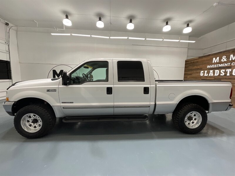 2000 Ford F-250 XLT Crew Cab 4X4 6-SPEED MANUAL / 7.3L DIESEL / ZERO RUST / SHORT BED / LOW MILES - Photo 3 - Gladstone, OR 97027