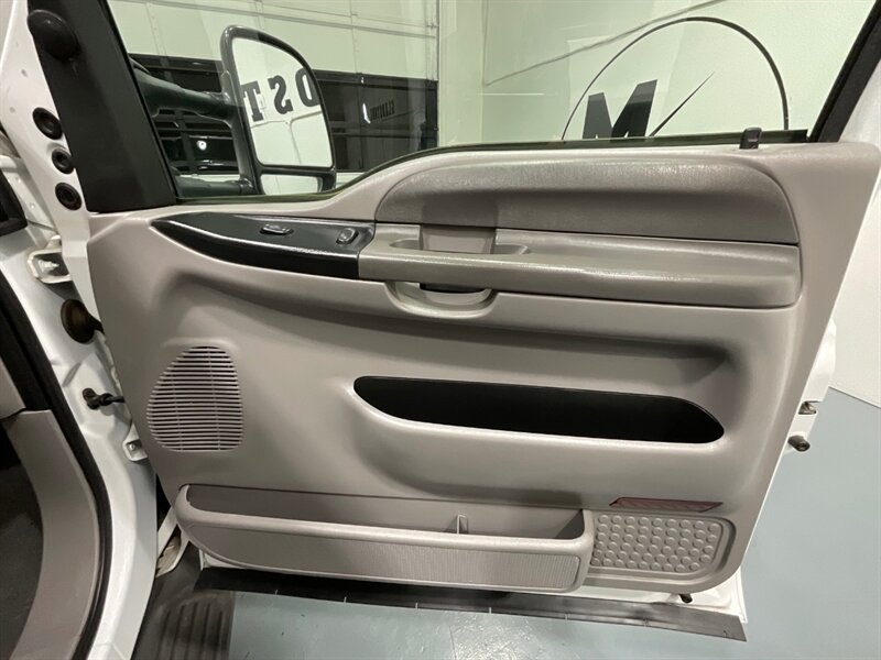 2000 Ford F-250 XLT Crew Cab 4X4 6-SPEED MANUAL / 7.3L DIESEL  / SHORT BED / LOW MILES - Photo 34 - Gladstone, OR 97027