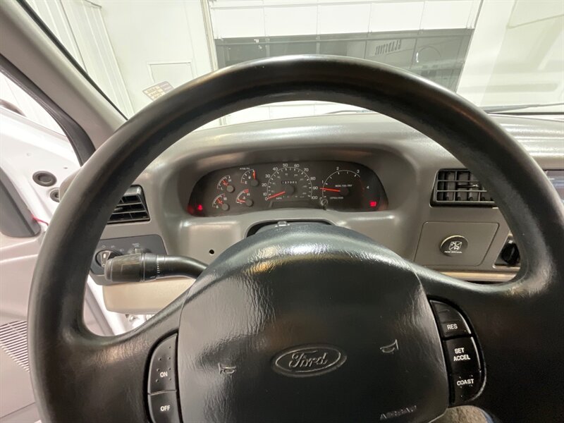2000 Ford F-250 XLT Crew Cab 4X4 6-SPEED MANUAL / 7.3L DIESEL / ZERO RUST / SHORT BED / LOW MILES - Photo 38 - Gladstone, OR 97027