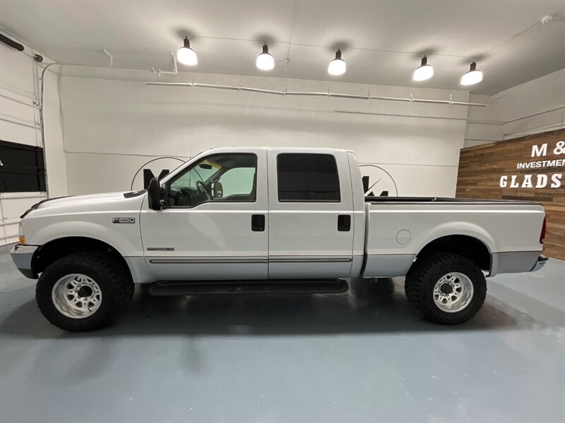 2000 Ford F-250 XLT Crew Cab 4X4 6-SPEED MANUAL / 7.3L DIESEL  / SHORT BED / LOW MILES - Photo 3 - Gladstone, OR 97027
