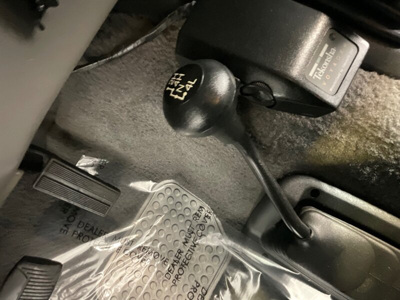 2000 Ford F-250 XLT Crew Cab 4X4 6-SPEED MANUAL / 7.3L DIESEL / ZERO RUST / SHORT BED / LOW MILES - Photo 20 - Gladstone, OR 97027