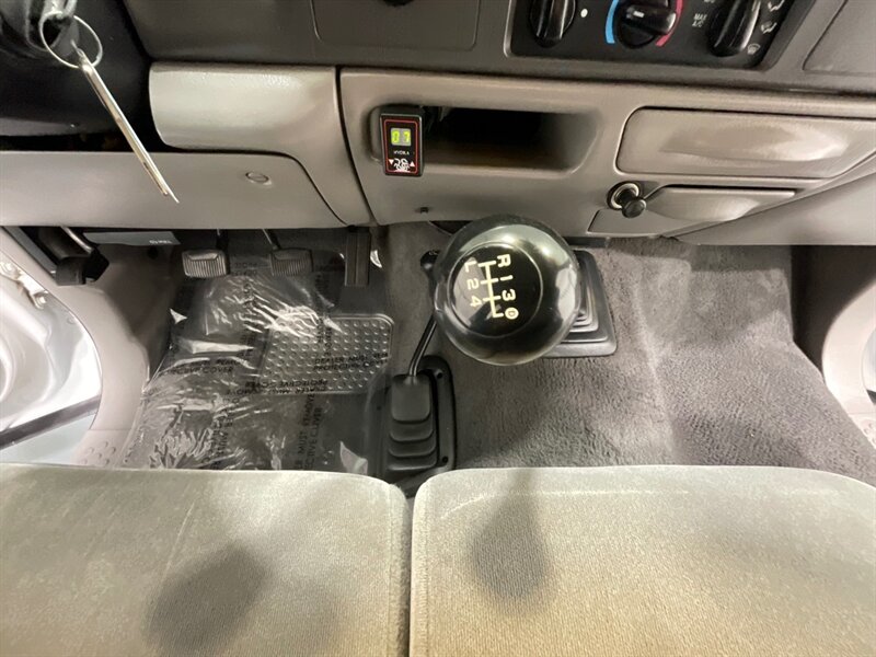 2000 Ford F-250 XLT Crew Cab 4X4 6-SPEED MANUAL / 7.3L DIESEL  / SHORT BED / LOW MILES - Photo 18 - Gladstone, OR 97027