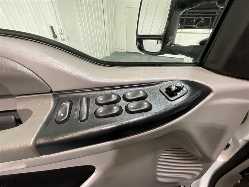 2000 Ford F-250 XLT Crew Cab 4X4 6-SPEED MANUAL / 7.3L DIESEL / ZERO RUST / SHORT BED / LOW MILES - Photo 33 - Gladstone, OR 97027