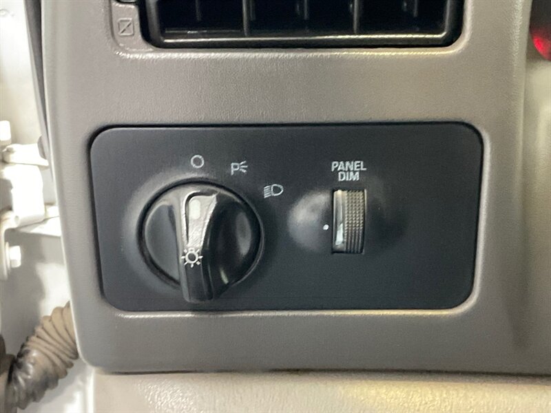 2000 Ford F-250 XLT Crew Cab 4X4 6-SPEED MANUAL / 7.3L DIESEL  / SHORT BED / LOW MILES - Photo 41 - Gladstone, OR 97027