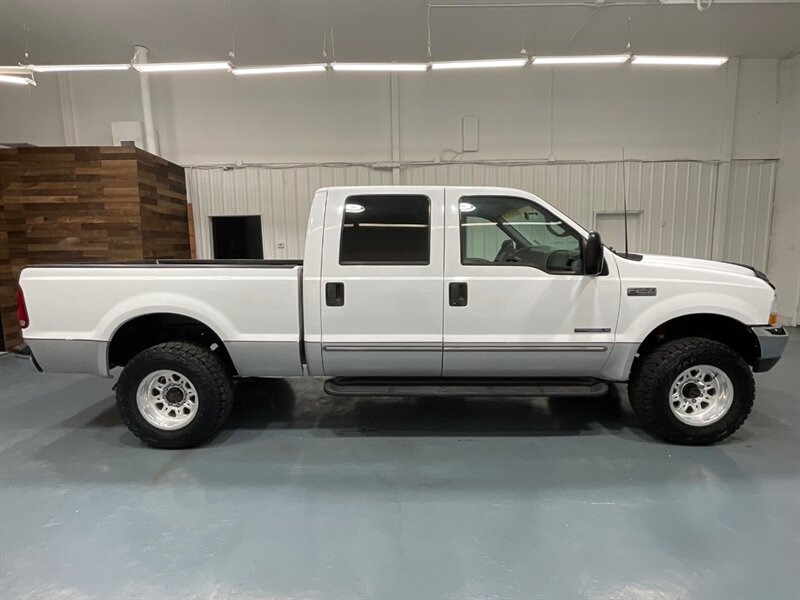 2000 Ford F-250 XLT Crew Cab 4X4 6-SPEED MANUAL / 7.3L DIESEL / ZERO RUST / SHORT BED / LOW MILES - Photo 4 - Gladstone, OR 97027