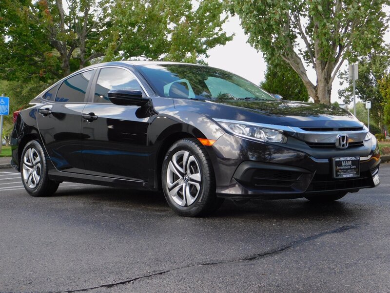 2016 Honda Civic LX Sedan / Backup Camera / 1-OWNER / Excel Cond   - Photo 2 - Portland, OR 97217