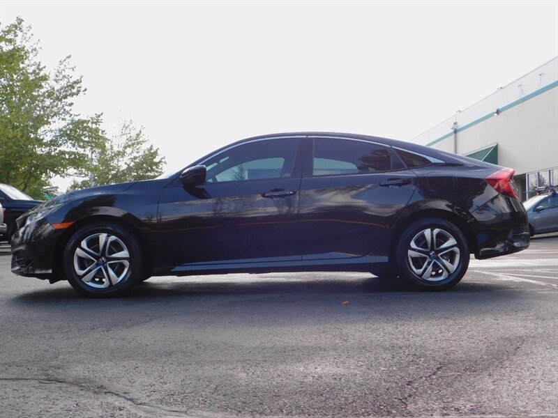 2016 Honda Civic LX Sedan / Backup Camera / 1-OWNER / Excel Cond   - Photo 3 - Portland, OR 97217