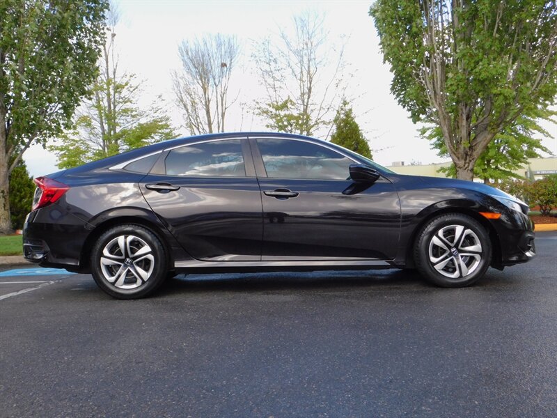 2016 Honda Civic LX Sedan / Backup Camera / 1-OWNER / Excel Cond   - Photo 4 - Portland, OR 97217