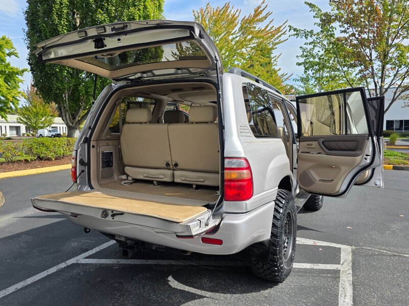1999 Toyota Land Cruiser / 4X4 / DUAL DIFFERENTIAL LOCKER / TIMING BELT DONE / BRAND NEW OLD MAN EMU LIFT / BRAND NEW WHEELS AND TIRES / FULLY LOADED / ZERO RUST - Photo 28 - Portland, OR 97217