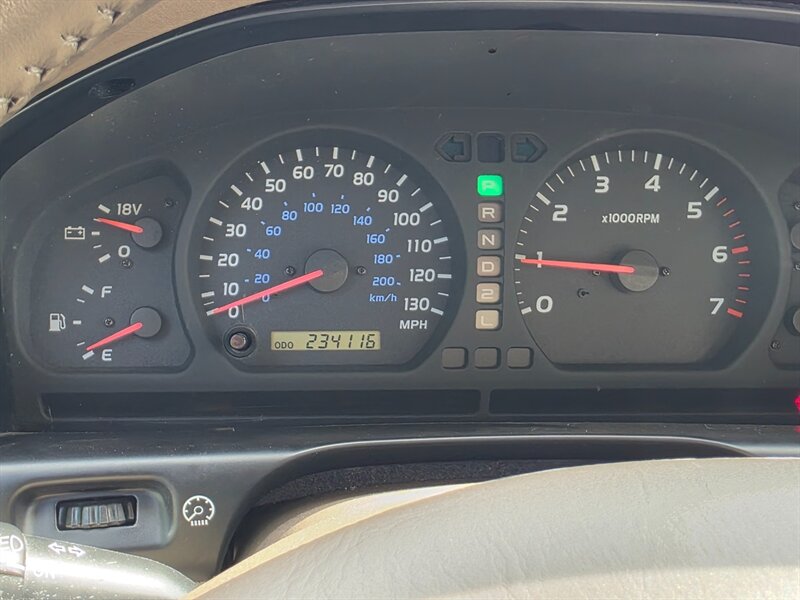 1999 Toyota Land Cruiser / 4X4 / DUAL DIFFERENTIAL LOCKER / TIMING BELT DONE / BRAND NEW OLD MAN EMU LIFT / BRAND NEW WHEELS AND TIRES / FULLY LOADED / ZERO RUST - Photo 40 - Portland, OR 97217
