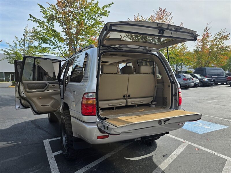 1999 Toyota Land Cruiser / 4X4 / DUAL DIFFERENTIAL LOCKER / TIMING BELT DONE / BRAND NEW OLD MAN EMU LIFT / BRAND NEW WHEELS AND TIRES / FULLY LOADED / ZERO RUST - Photo 27 - Portland, OR 97217