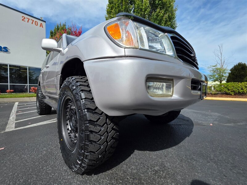 1999 Toyota Land Cruiser / 4X4 / DUAL DIFFERENTIAL LOCKER / TIMING BELT DONE / BRAND NEW OLD MAN EMU LIFT / BRAND NEW WHEELS AND TIRES / FULLY LOADED / ZERO RUST - Photo 9 - Portland, OR 97217