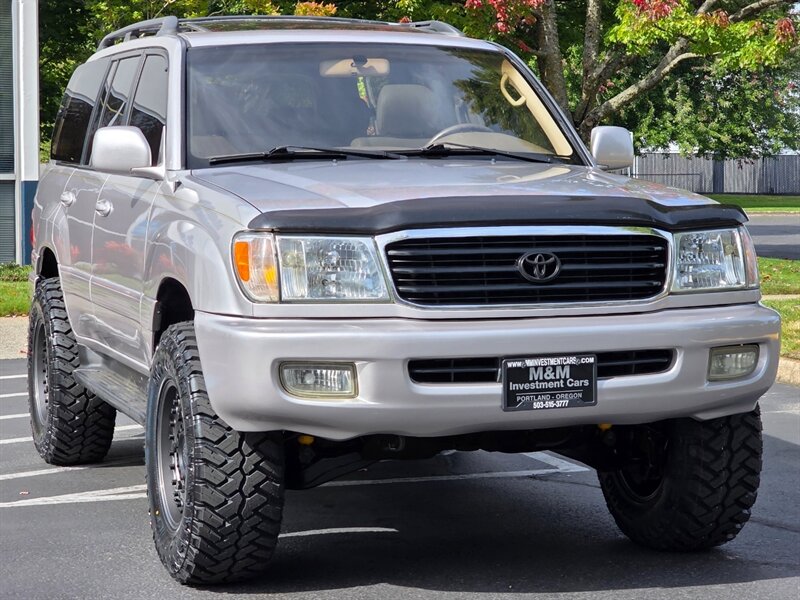 1999 Toyota Land Cruiser / 4X4 / DUAL DIFFERENTIAL LOCKER / TIMING BELT DONE / BRAND NEW OLD MAN EMU LIFT / BRAND NEW WHEELS AND TIRES / FULLY LOADED / ZERO RUST - Photo 2 - Portland, OR 97217