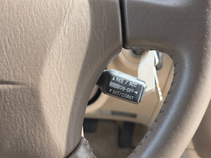 1999 Toyota Land Cruiser / 4X4 / DUAL DIFFERENTIAL LOCKER / TIMING BELT DONE / BRAND NEW OLD MAN EMU LIFT / BRAND NEW WHEELS AND TIRES / FULLY LOADED / ZERO RUST - Photo 56 - Portland, OR 97217