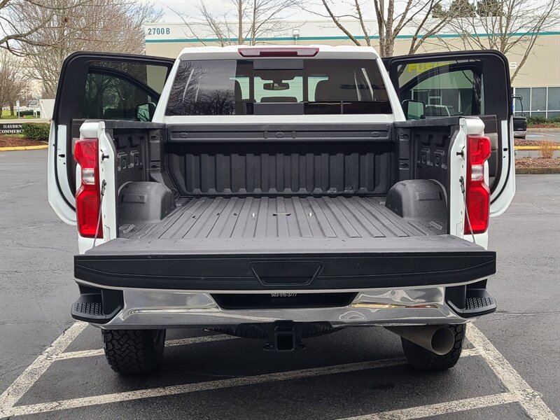 2020 Chevrolet Silverado 2500HD LTZ Z71 4X4 / 6.6 DURAMAX DIESEL / FULLY LOADED  / ALLISON TRANSMISSION / LEATHER / SUNROOF / NEW TIRES / 1-OWNER - Photo 30 - Portland, OR 97217