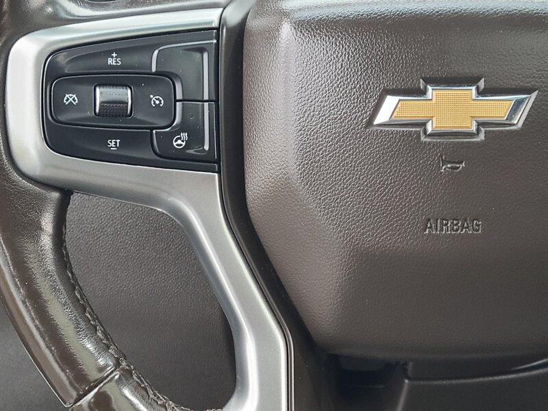 2020 Chevrolet Silverado 2500HD LTZ Z71 4X4 / 6.6 DURAMAX DIESEL / FULLY LOADED  / ALLISON TRANSMISSION / LEATHER / SUNROOF / NEW TIRES / 1-OWNER - Photo 33 - Portland, OR 97217